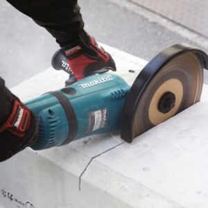 MAKITA kutna brusilica GA9040RF01